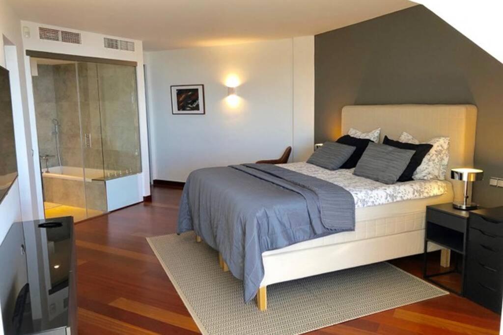 28-luxury Penthouse With Stunning Views Benalmadena! *